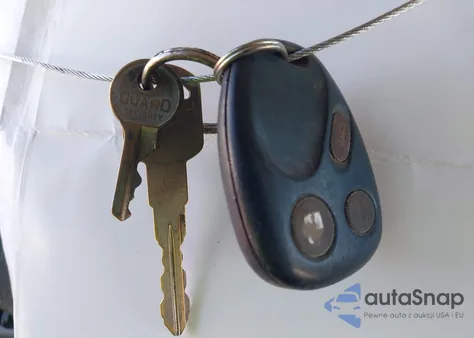 2004 Chevrolet Silverado 1500 Ls из США, поврежденный, VIN 1GCEC19V04Z335455